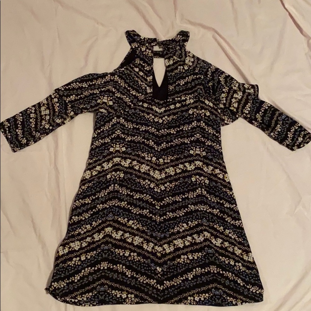 Black floral dress - Picture 3 of 4